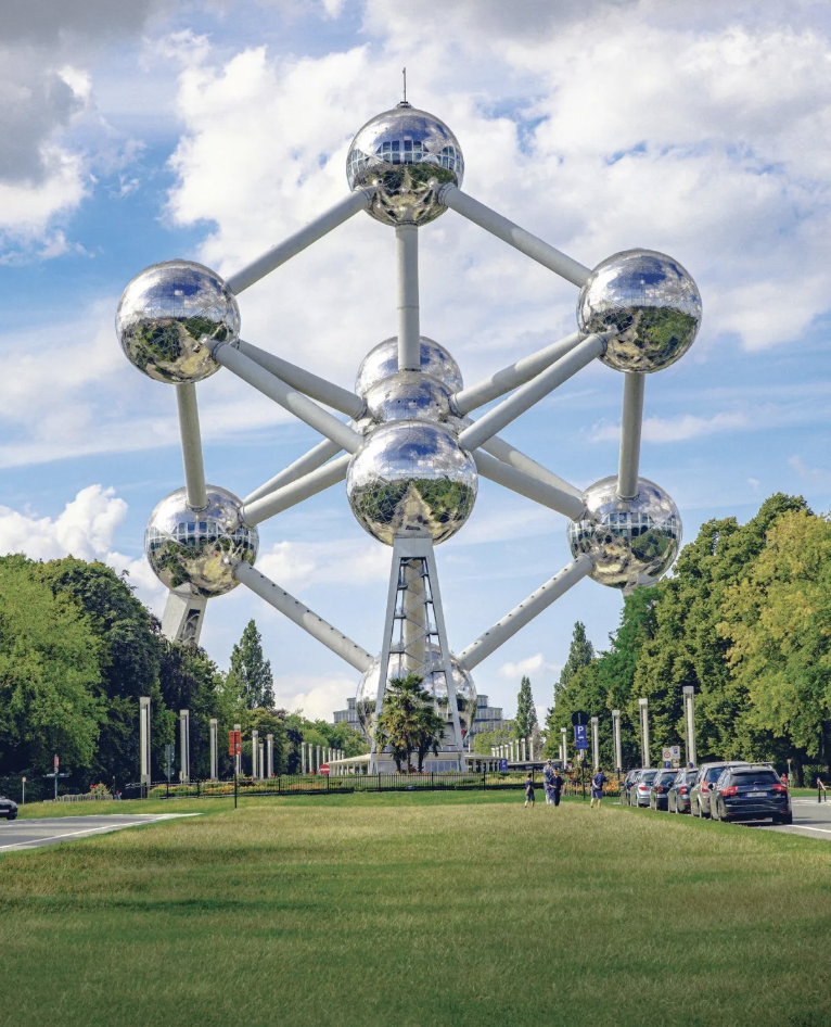THE ATOMIUM
